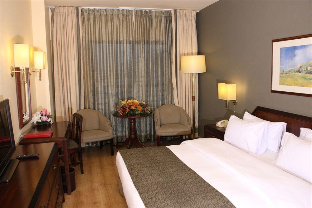 Le Commodore Hotel Бейрут Екстер'єр фото