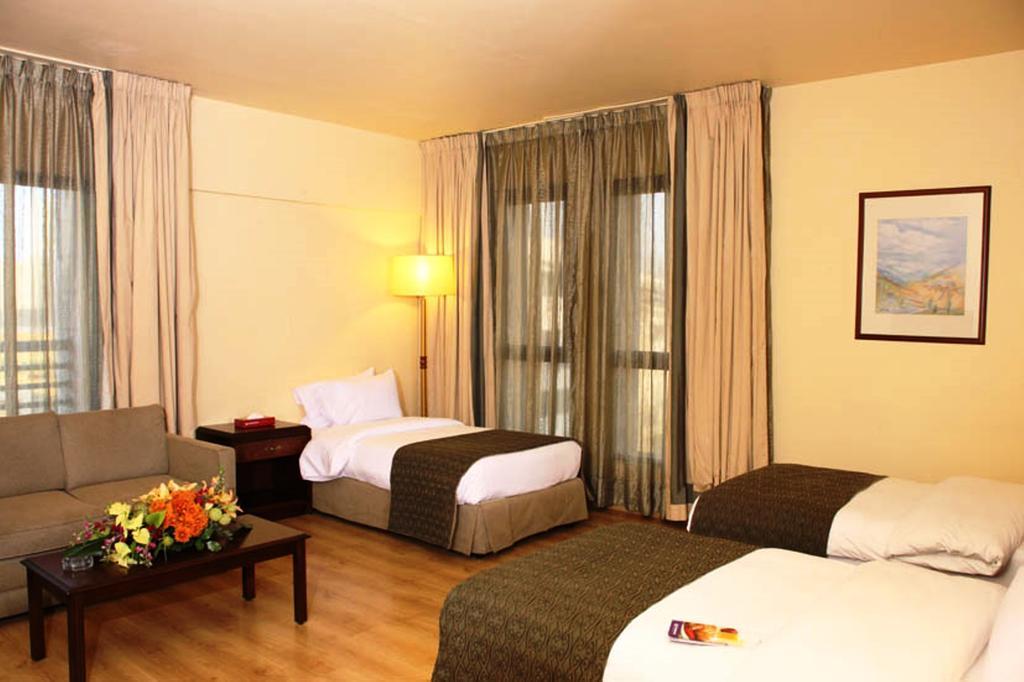 Le Commodore Hotel Бейрут Екстер'єр фото