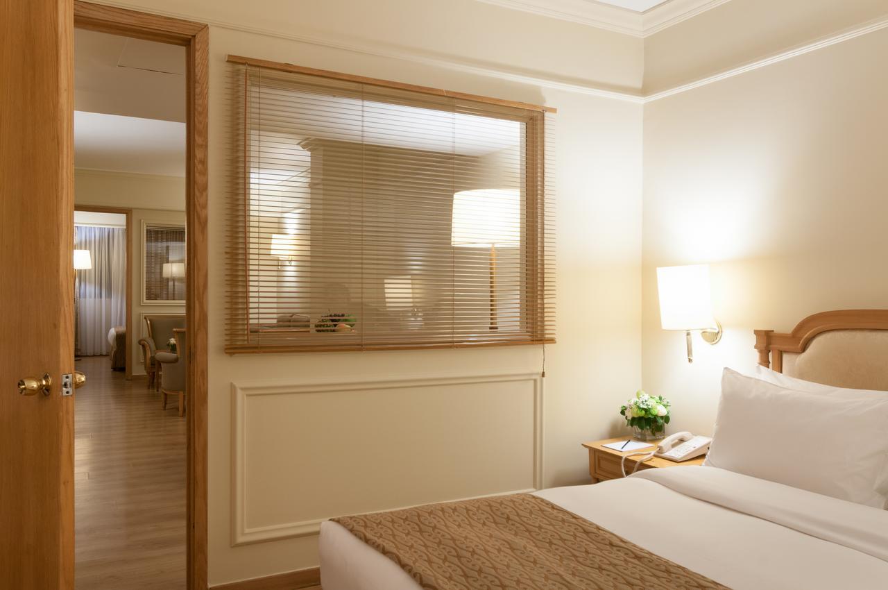Le Commodore Hotel Бейрут Екстер'єр фото