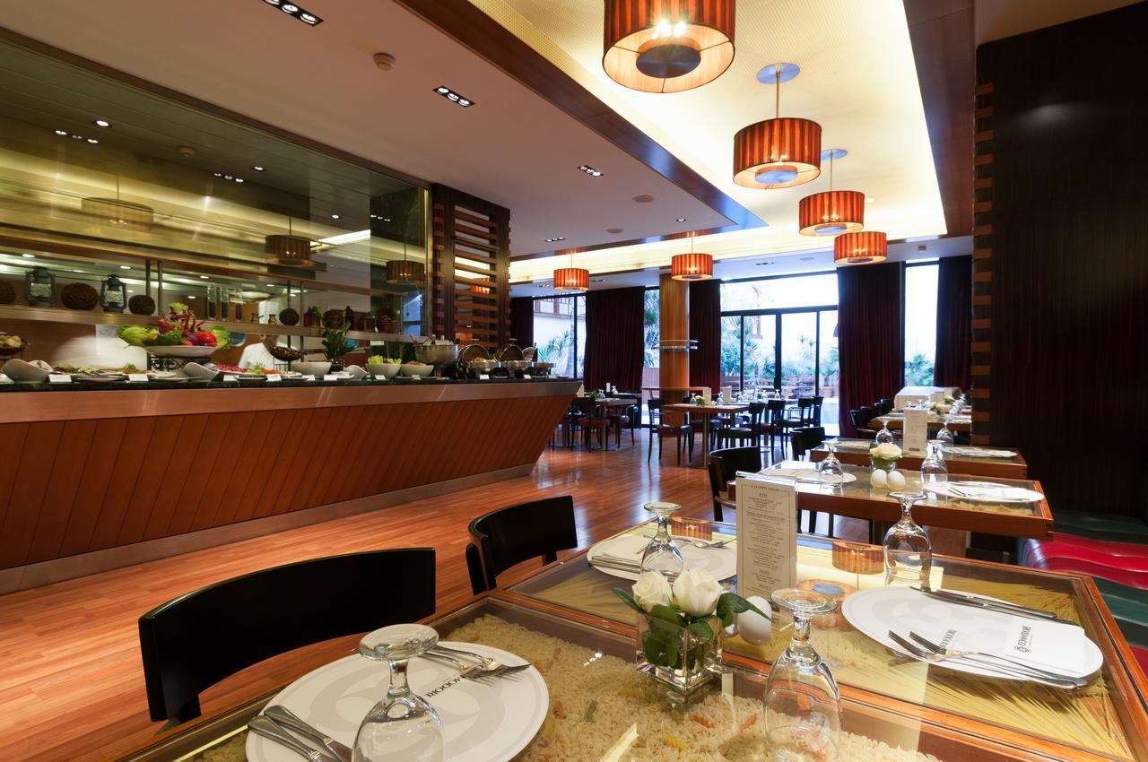 Le Commodore Hotel Бейрут Екстер'єр фото