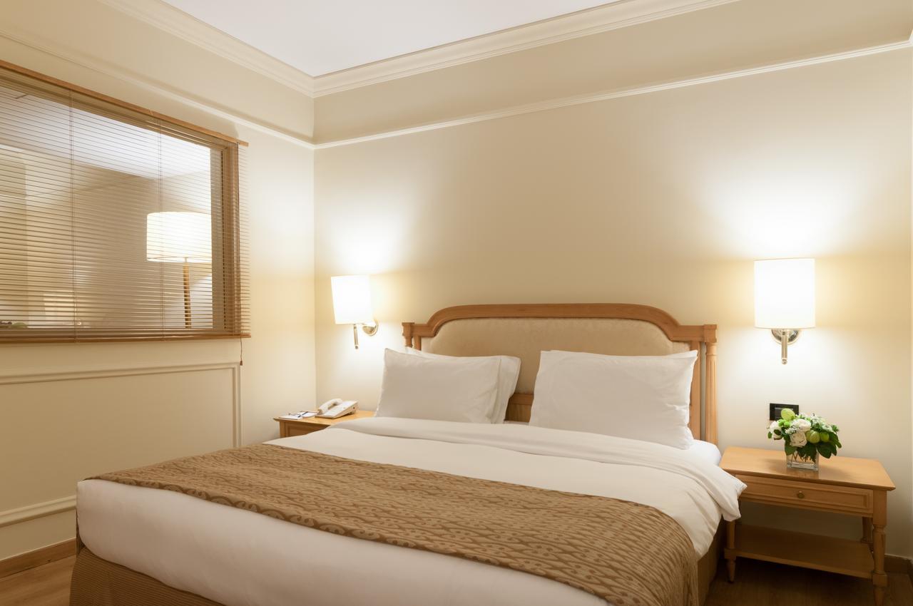 Le Commodore Hotel Бейрут Екстер'єр фото