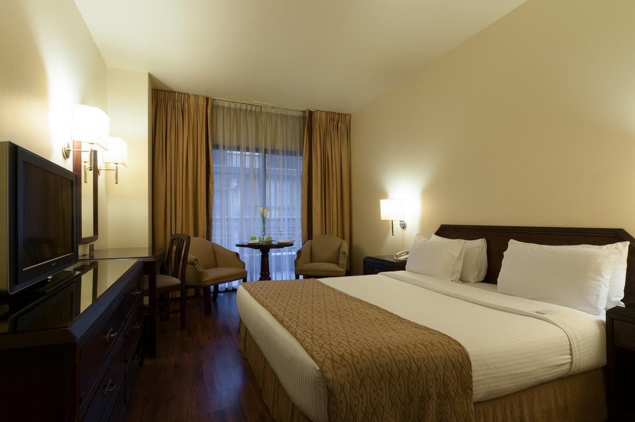 Le Commodore Hotel Бейрут Екстер'єр фото