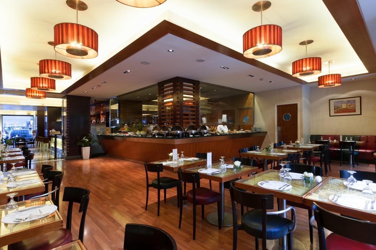 Le Commodore Hotel Бейрут Екстер'єр фото