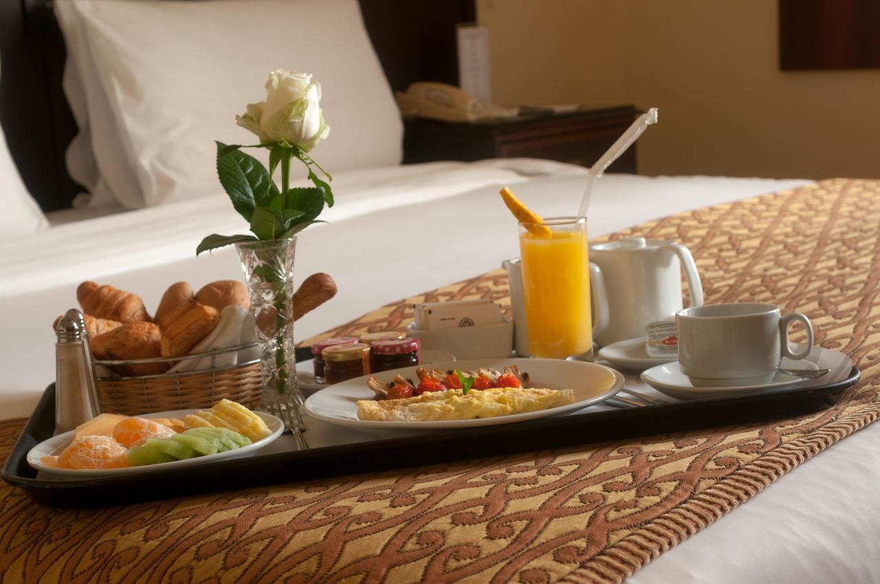 Le Commodore Hotel Бейрут Екстер'єр фото