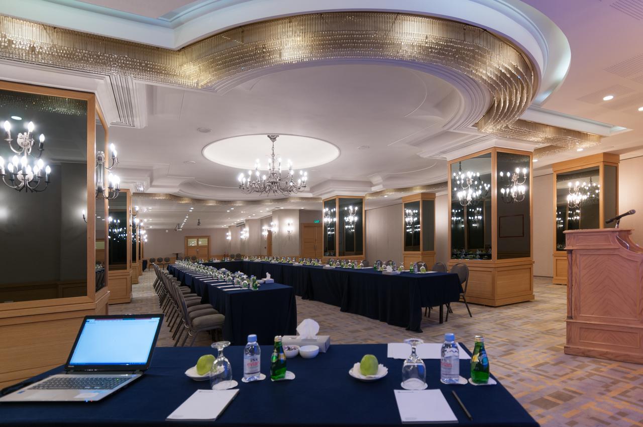 Le Commodore Hotel Бейрут Екстер'єр фото