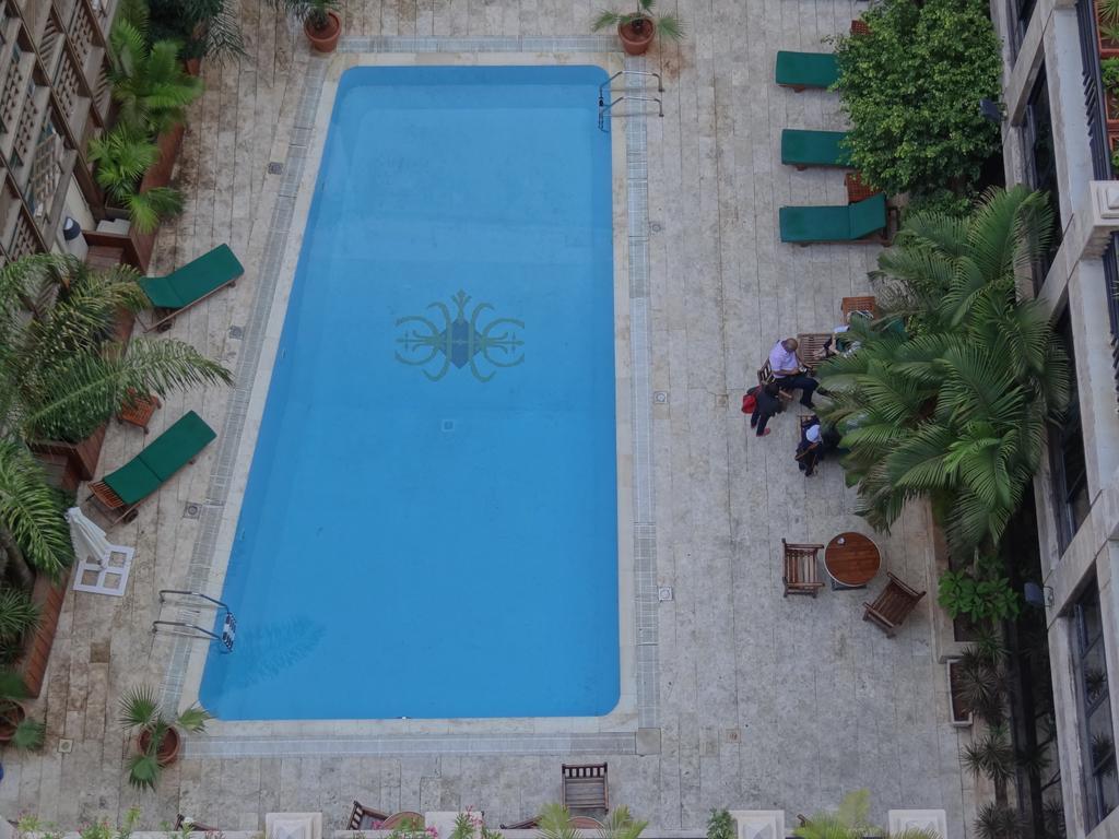 Le Commodore Hotel Бейрут Екстер'єр фото